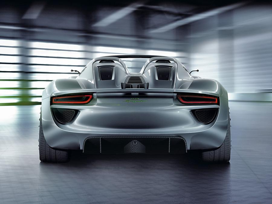  Porsche 918 Spyder Concept 2010 года  (фото 19 из 54)